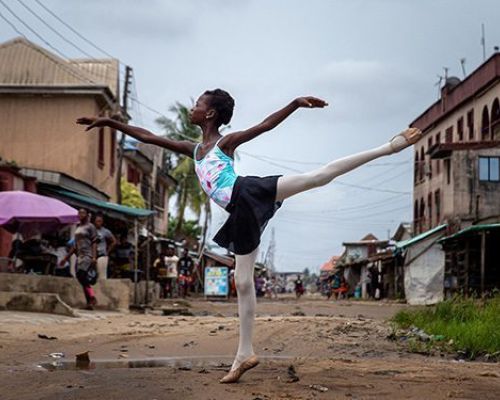 Contrasti, racconti di un mondo in bilico
