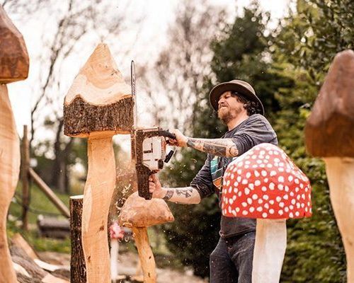 The Mushroom Fortress. L’installazione d’arte di Michel Vecchi